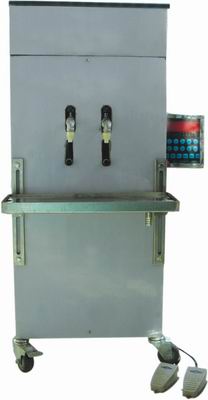 雙頭自動定量液體灌裝機(jī)GT-DY-2型