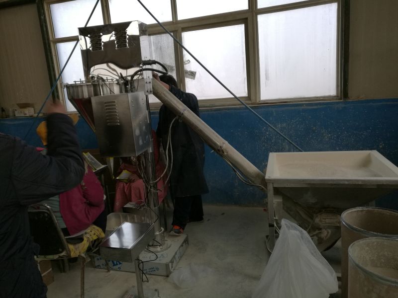 格特粉劑包裝機客戶生產現場